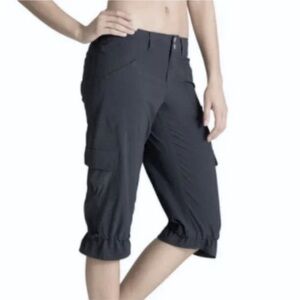 Athleta Dipper Crop pants  Black sz 8